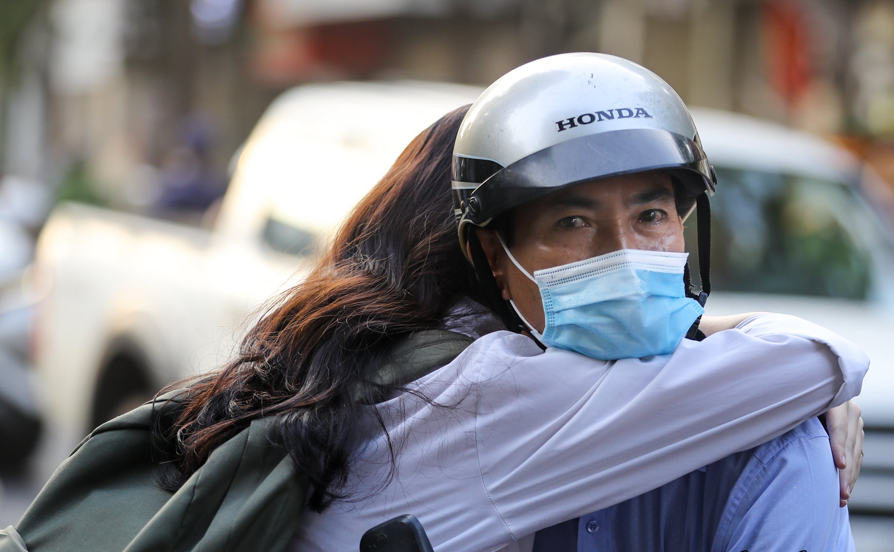 Gần một triệu thí sinh bắt đầu làm bài thi môn Ngữ văn 